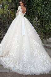 Ball Gown V Neck Tulle Lace Chapel Train Wedding Dress With Appliques Lace